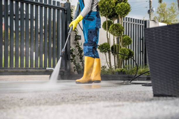 Best Commercial Building Pressure Washing  in Newcomerstown, OH