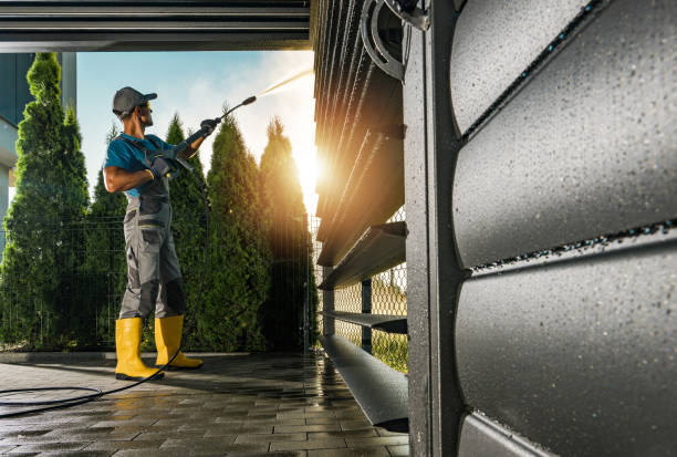 Best Sidewalk Pressure Washing  in Newcomerstown, OH
